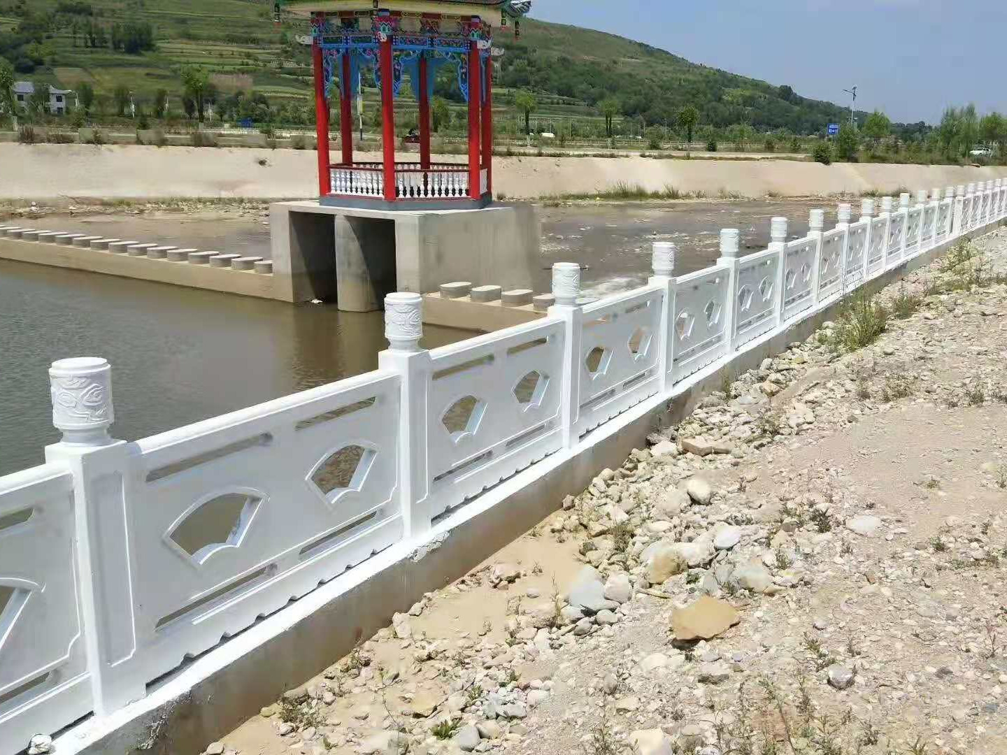 仿石河堤護欄